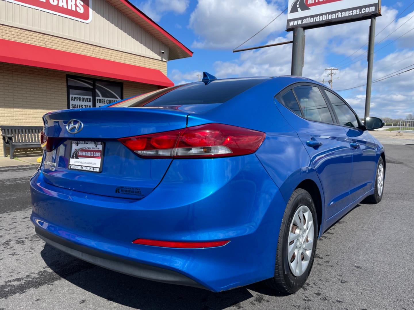 2017 Blue Hyundai Elantra (KMHD74LF7HU) with an 4-Cyl, 2.0 Liter engine, Auto, 6-Spd Shiftronic transmission, located at 8008 Warden Rd, Sherwood, AR, 72120, (501) 801-6100, 34.830078, -92.186684 - Photo#7